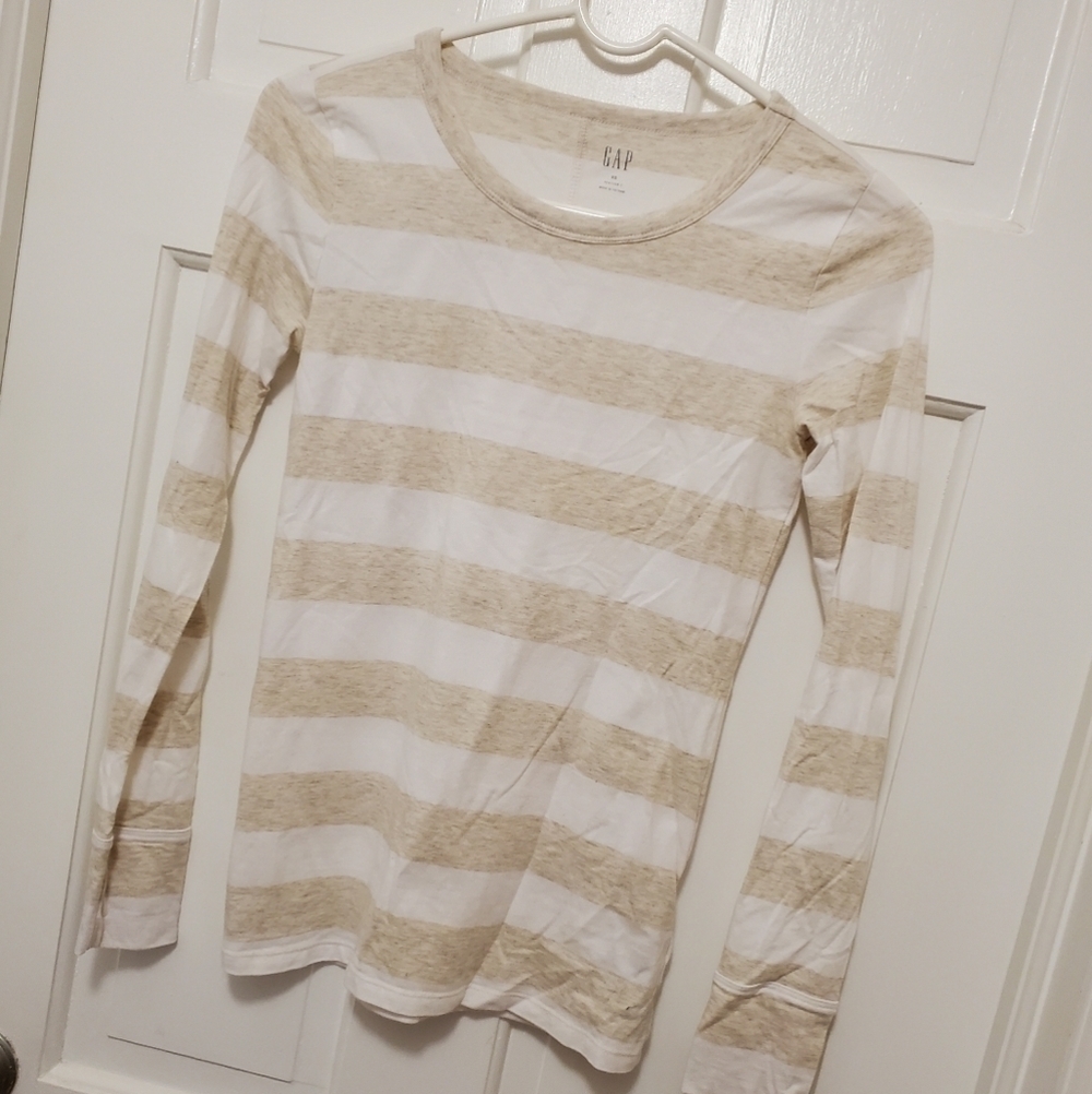 Gap lightweight Striped L/S Tee size xs